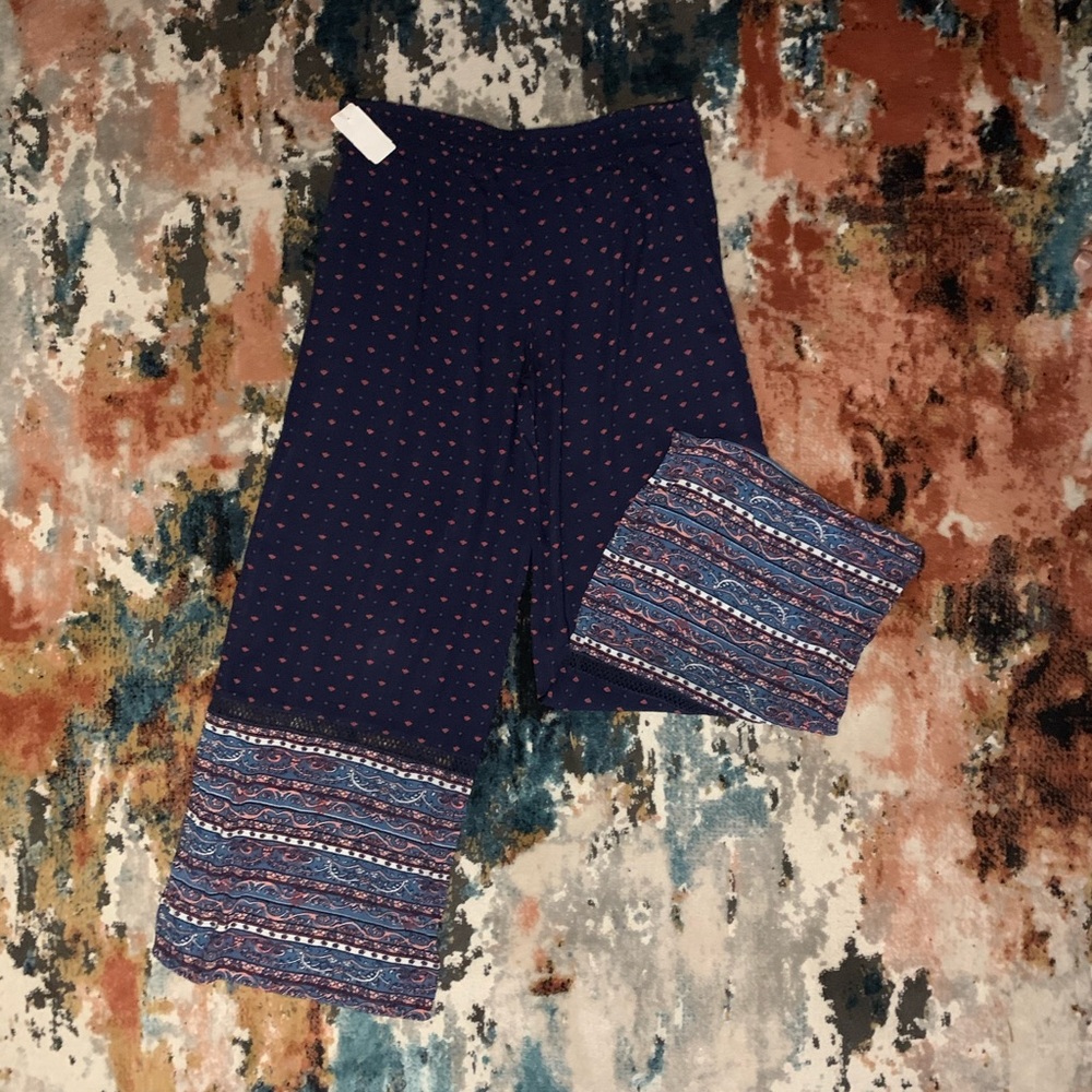 Printed wide leg pants